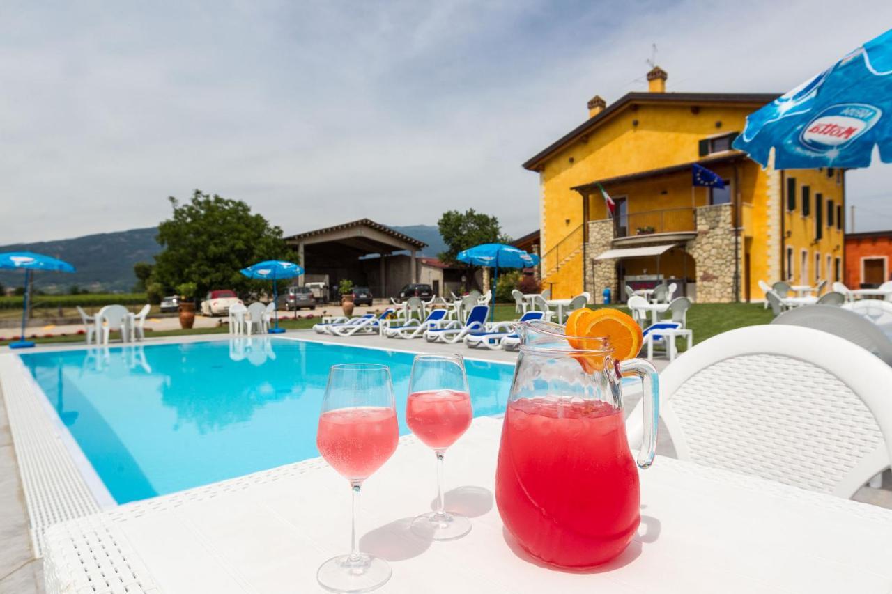 Le Murette Apartments - Enjoy Holiday Affi Exteriör bild